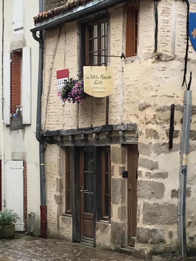 Petite Maison Medievale 帕塞内 外观 照片