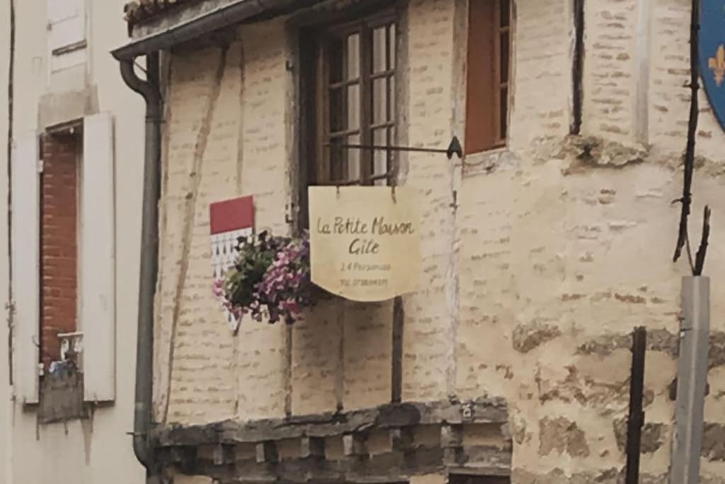 Petite Maison Medievale 帕塞内 外观 照片