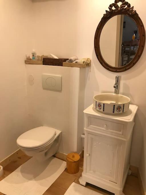 Petite Maison Medievale 帕塞内 外观 照片